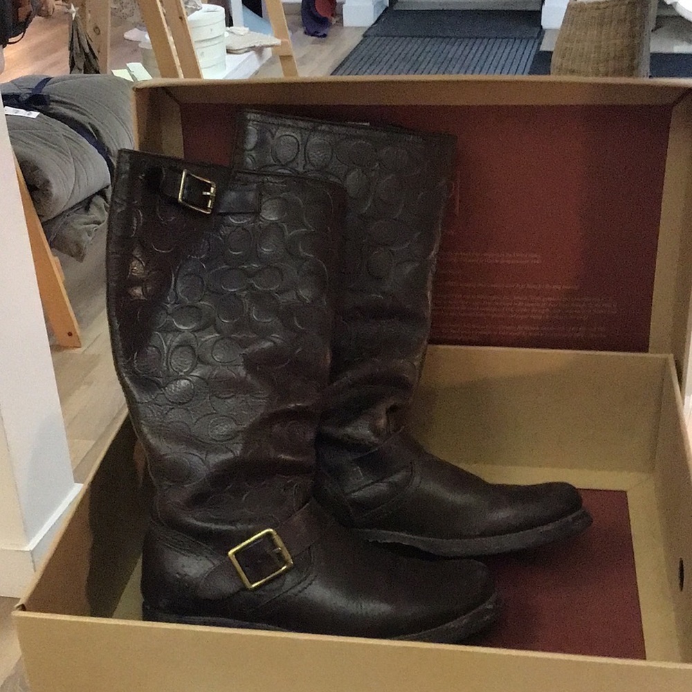 Boots Coach / Frye
